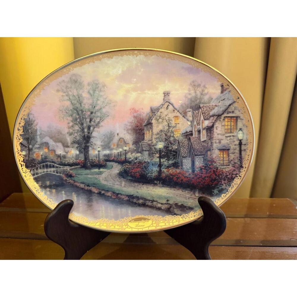 Thomas Kinkade‎ 1994 "Lamplight Lane" Oval Plate